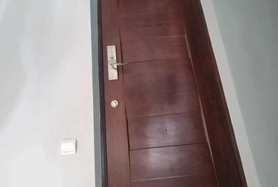 Apartament cu 3 camere semidecomandat în Narcisa - 2