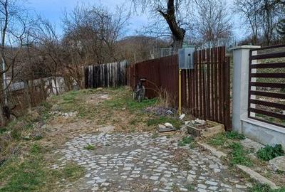 Teren de 1150 mp, în Central - 2