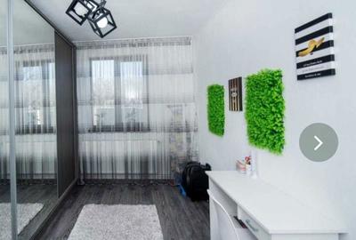 Apartament cu 4 camere decomandat în Geamăna - 5