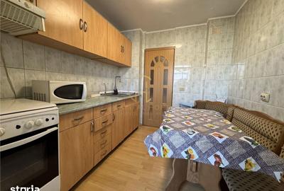 Apartament cu 3 camere decomandat în Canta - 6