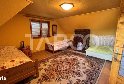 Casă cu 4 camere cu Teren 340 Mp în Roșia - 9