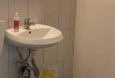 Spațiu comercial, de 18 mp, în Decebal - 1