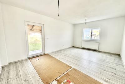 Duplex cu 4 camere cu Canalizare în Moșnița Nouă - 3