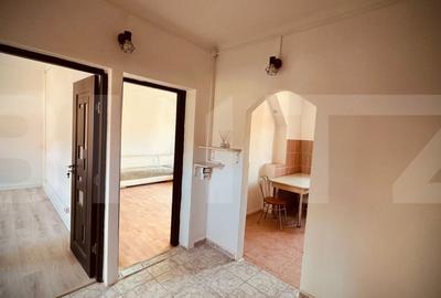 Apartament cu 2 camere decomandat în Ghioroc - 8