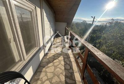 Casă cu 4 camere cu Teren 866 Mp în Mănești - 2