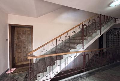 Apartament deosebit pe două nivele, într-o vilă elegantă - 36