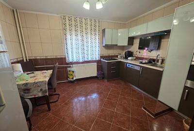 Apartament cu 2 camere decomandat în Vitan Mall - 2