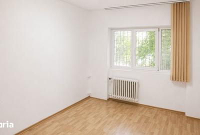 Apartament cu 3 camere semidecomandat în Pantelimon - 1