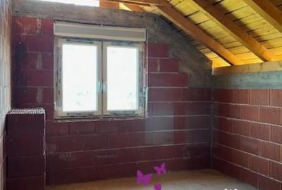 Casă cu 5 camere cu Teren 500 Mp în Oșorhei - 1