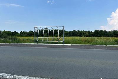 Teren de 8000 mp, în Central - 1