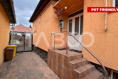 Casă individuală cu 2 camere decomandat cu Canalizare în Mihai Viteazul - 1