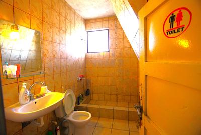 Casa spatioasa ideala pentru 2 familii sau sediu firma, clinica, birouri etc - 7