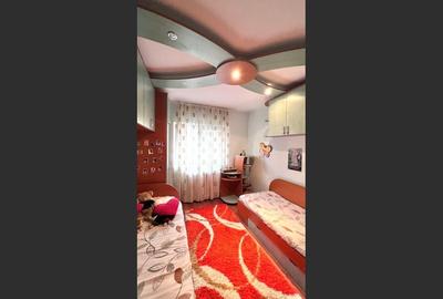 Apartament spatios ,decomandat 4 camere, etaj 2, Reșița. - 8