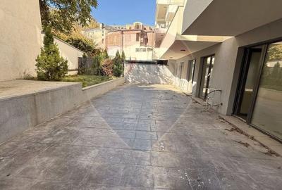 Vanzare Apartament 4 cu camere cu curte / loc parcare/ ultracentral - 5