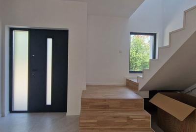 Casă cu 5 camere cu Teren 410 Mp în Corbeanca - 4