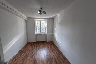 Resita, 2 Cam., Decom.Mobilat, Utilat - 1