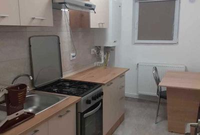 Garsonieră decomandată în Steaua - 2