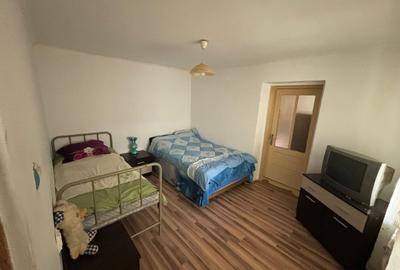 Casă cu 6 camere cu Teren 75 Mp în Central - 3