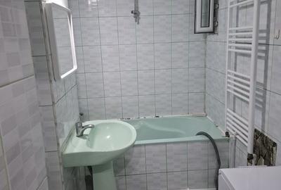 Garsonieră decomandată în Central - 7