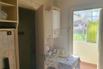 Apartament cu 2 camere, parter, zona Podu Ros - 4