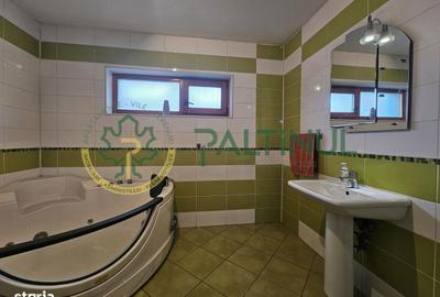 Casă cu 4 camere în Central - 2