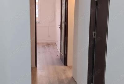 Apartament cu 3 camere decomandat în Iosia