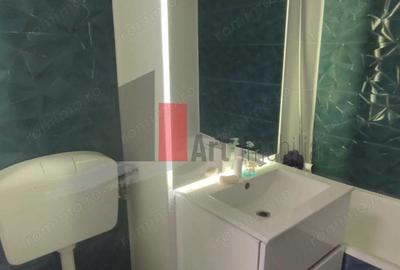 Vanzare apartament decomandat 4 camere Bd. Obregia - Pasajul Europa Unita - 1