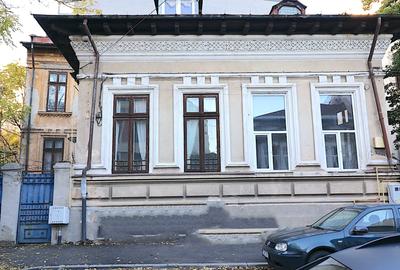 Casă individuală cu 5 camere cu Canalizare în Cantemir - 1