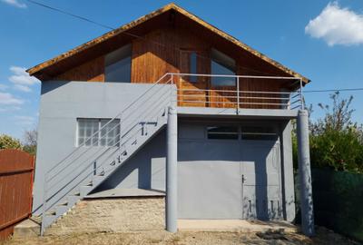 Spațiu comercial, de 60 mp, în Central - 3