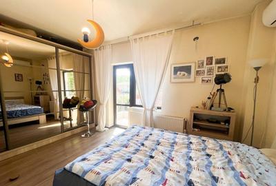 Sect 1, Bucuresti-Vila langa padurea Baneasa, zona Liceul Francez/COMISION 0 - 11