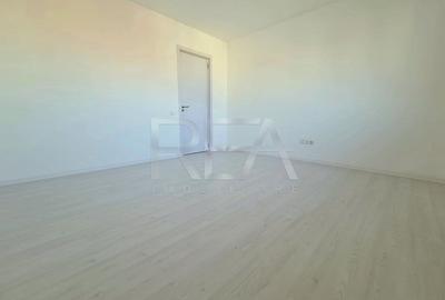 Apartament cu 4 camere in zona Trapezului