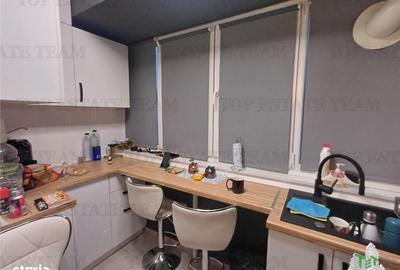 Apartament cu 3 camere semidecomandat în Roșu - 3