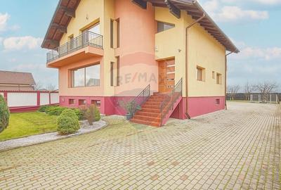 Casă individuală cu 5 camere cu Garaj în Stupini - 2