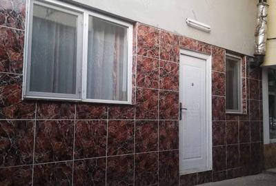 Spațiu comercial, de 61 mp, în Central - 1
