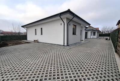 Duplex cu 3 camere cu Canalizare în Breazu - 10