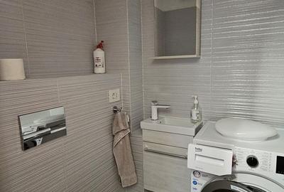Apartament cu 3 camere, mobilat în Central - 1