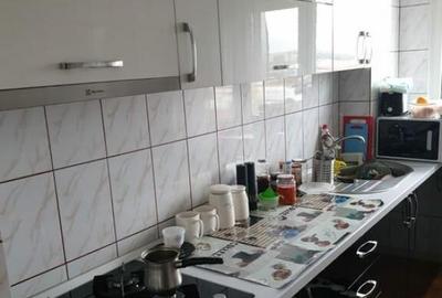 Apartament doua camere etaj 4 , zona Lipovei vis a vis de SRI - 2