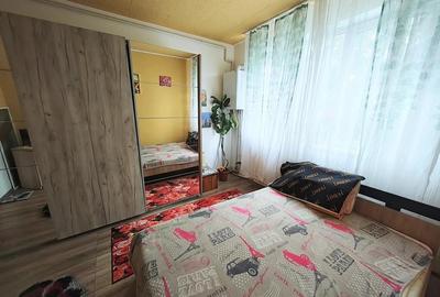 Vand garsoniera in Hunedoara, zona centrala, langa pietonala Corvin, etaj 2, 23.000 euro neg - 2