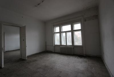 Birou, de 1,350 mp, în Ultracentral - 9