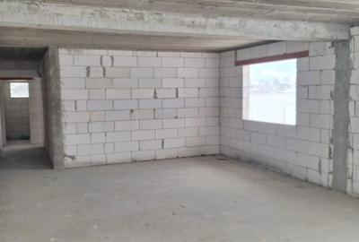 Casă cu 4 camere cu Teren 2689 Mp în Vișeu de Mijloc - 3