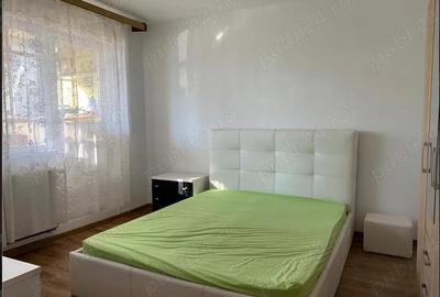 Inchiriez jumatate apartament 3 camere - 5