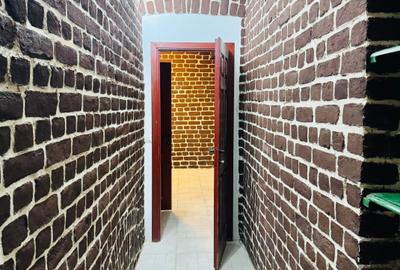 Universitate / Spatiu de Birou Renovat / Demisol / Acces Individual / IdShowroom - 20