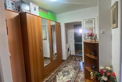 APARTAMENT 2 CAMERE, 2 BALCOANE DE VANZARE IN ONESTI ,CARTIER MAL - 9