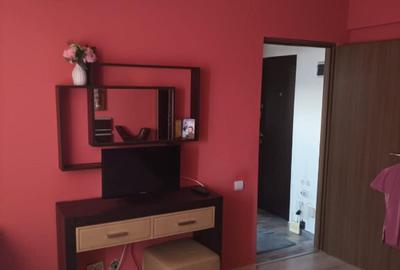 Apartament cu 2 camere de inchiriat zona Luica