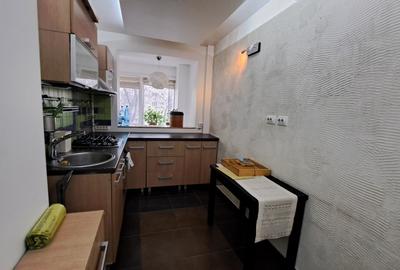 Apartament 3 camere, renovat, poziție retrasă (nu la bulevard) – Metrou 500 m - 29