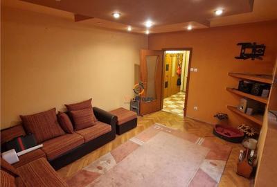 Apartament cu 4 camere decomandat în Circumvalațiunii - 14