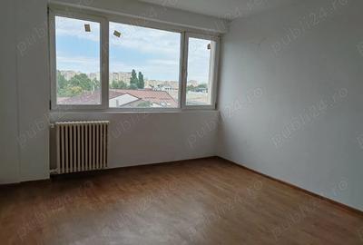 Apartament 3 camere de vanzare ?tefan cel Mare - 2