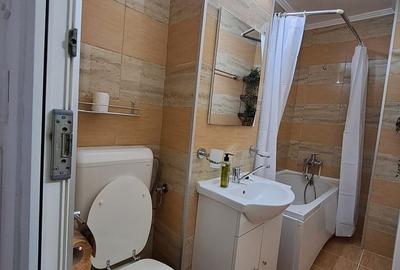 Garsonieră decomandată în Central