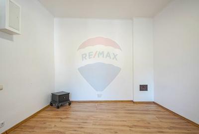Comision 0% Casa singur in curte cartier Schei - 4