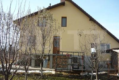Casă cu 4 camere cu Teren 639 Mp în Central